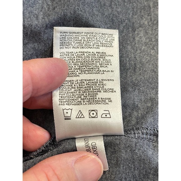 Champion University of Arkansas Short Sleeved Shirt in gray. Size L - Picture 5 of 5